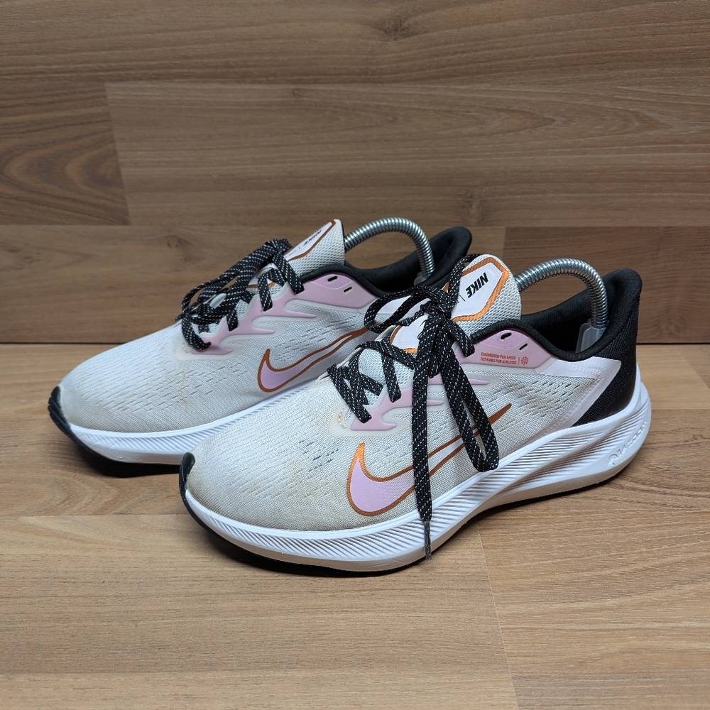 Nike Zoom Winflo 7 Running Shoes Womens Size 9 Light Violet